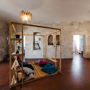 palazzo-verrone.barihotels.org/
