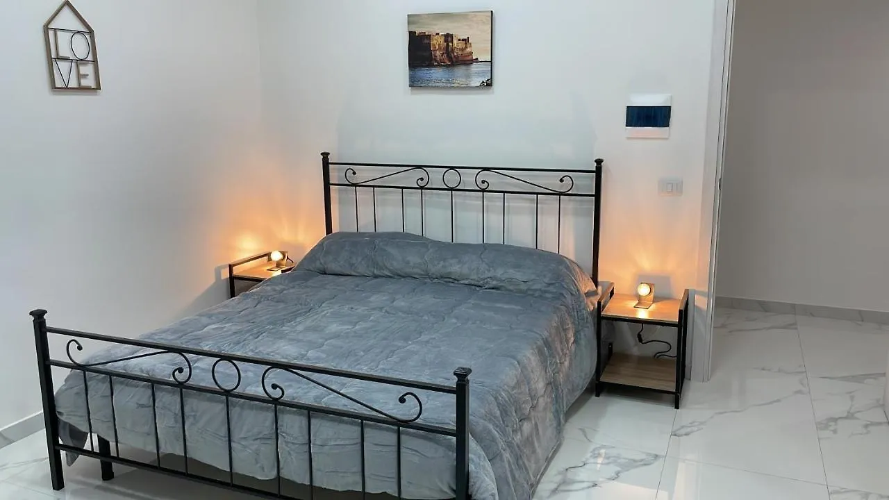 Bed & Breakfast Bed and Breakfast Lumacors House Napoli Italia