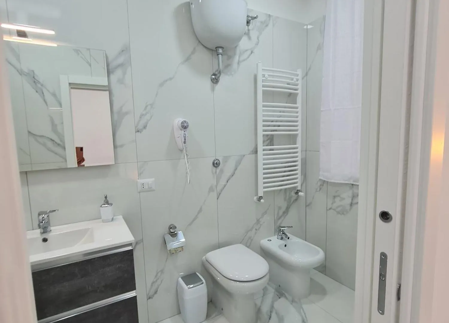 Bed and Breakfast Lumacors House Napoli